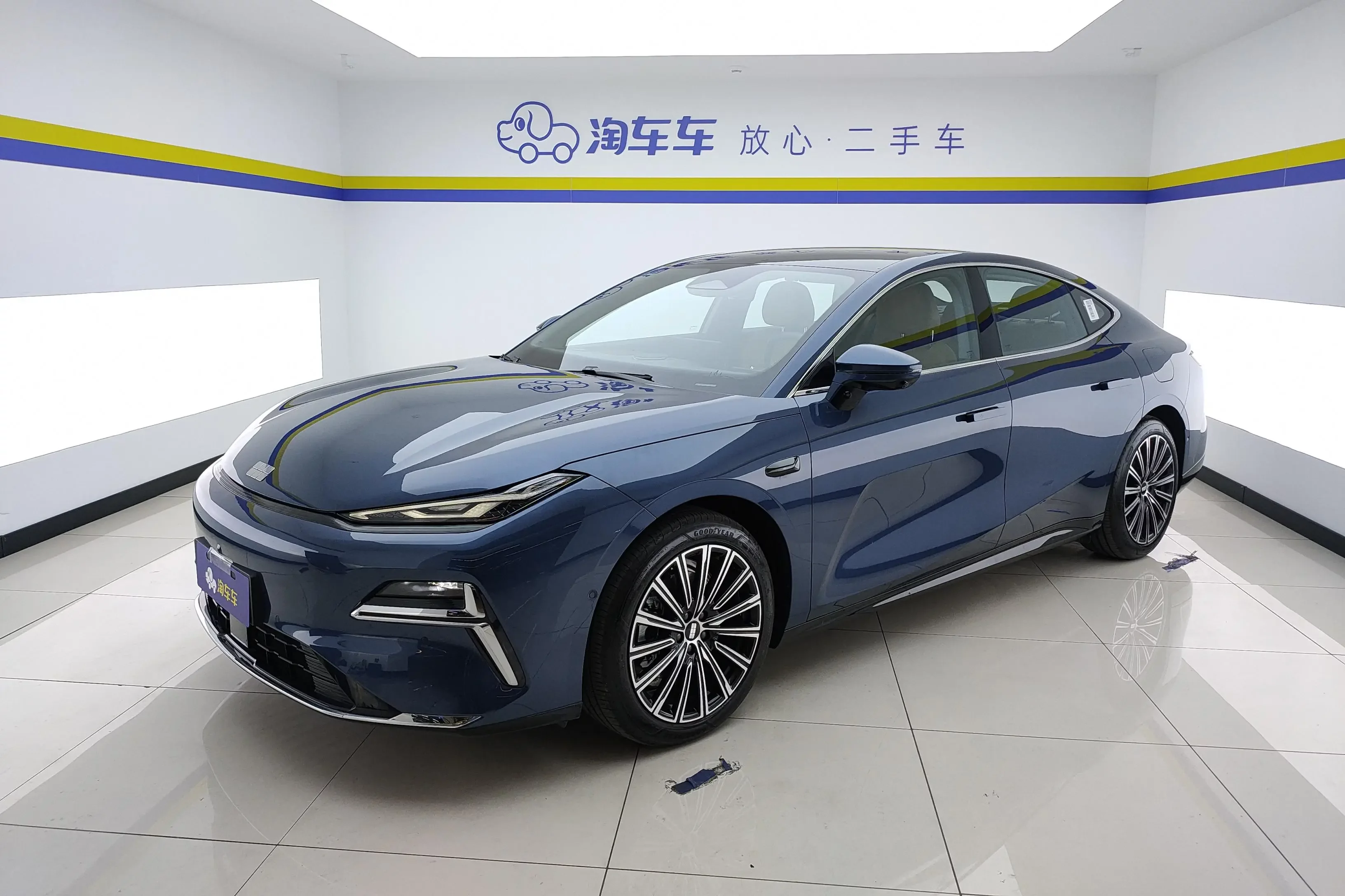 Geely Galaxy Star 8 PHEV