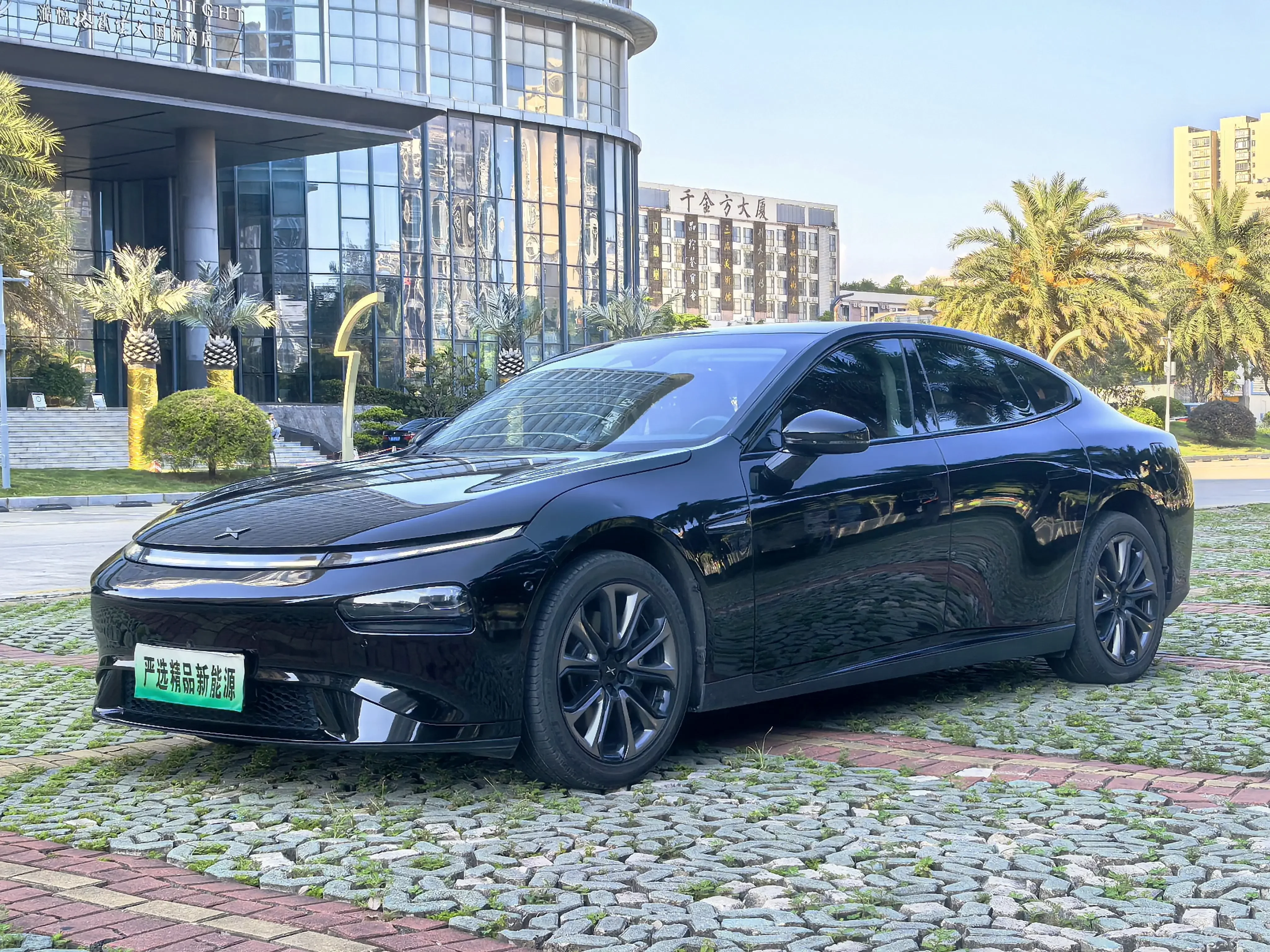 Xpeng P7