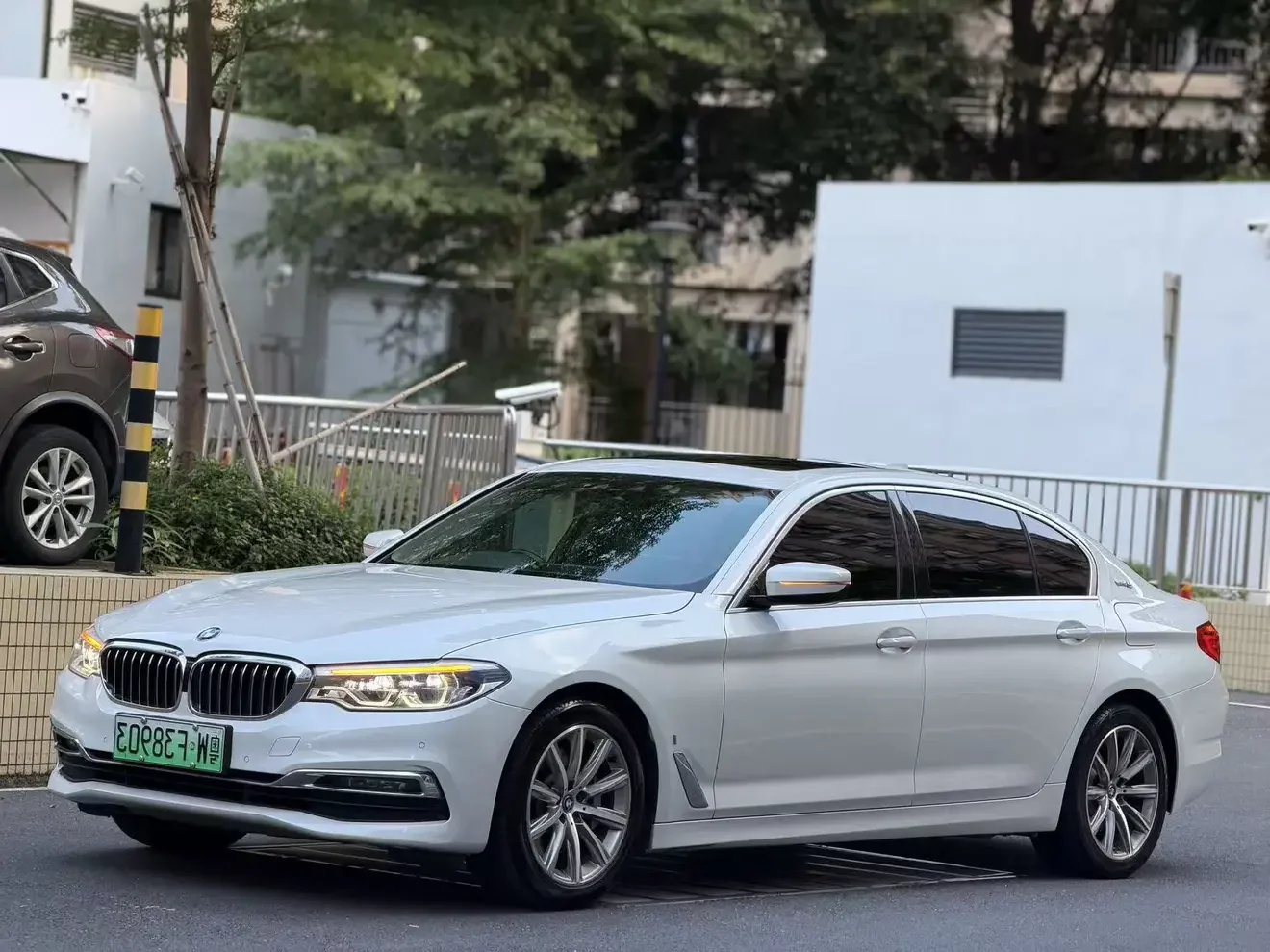 BMW 5 Series PHEV