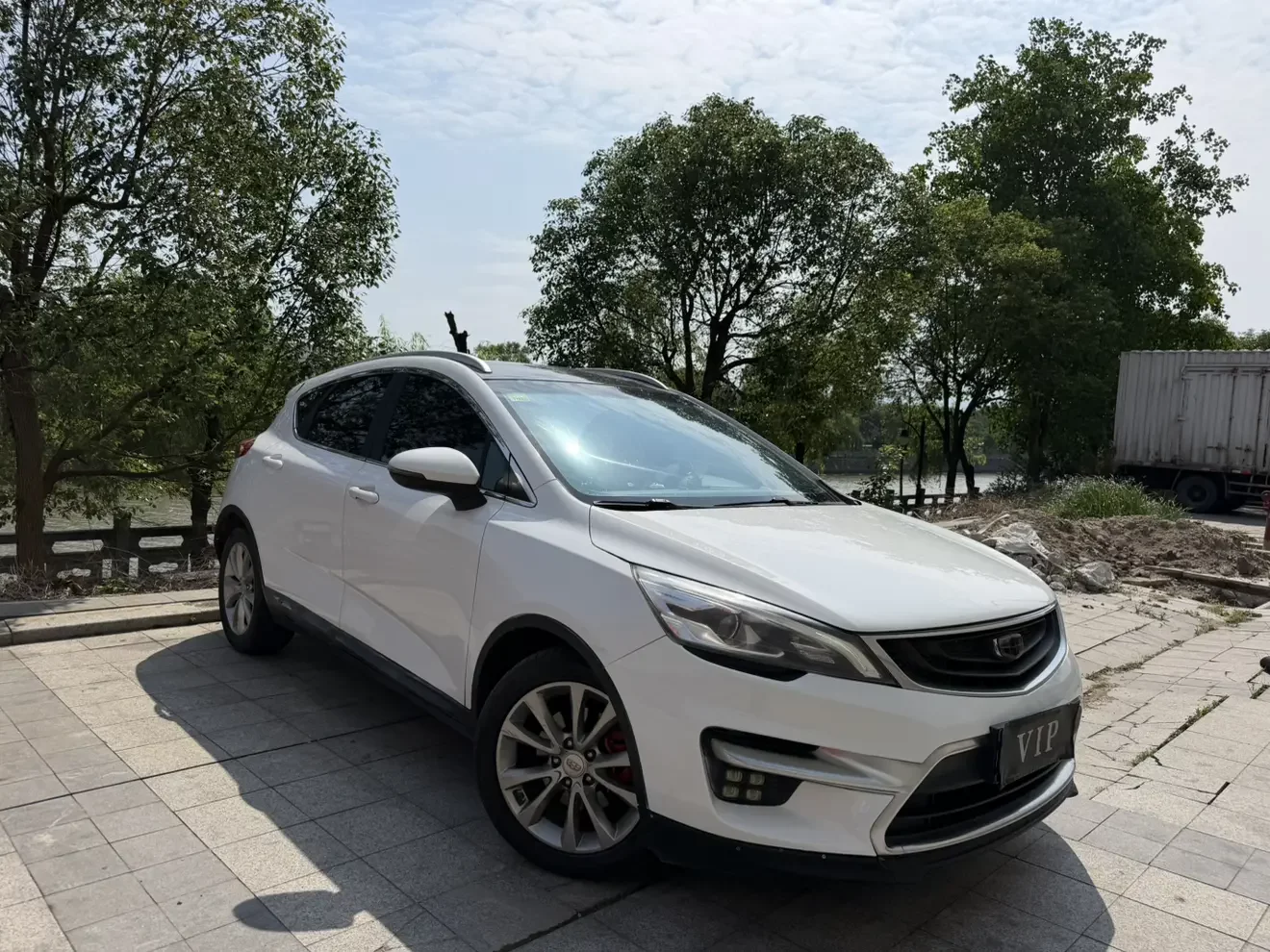 Geely Emgrand GS