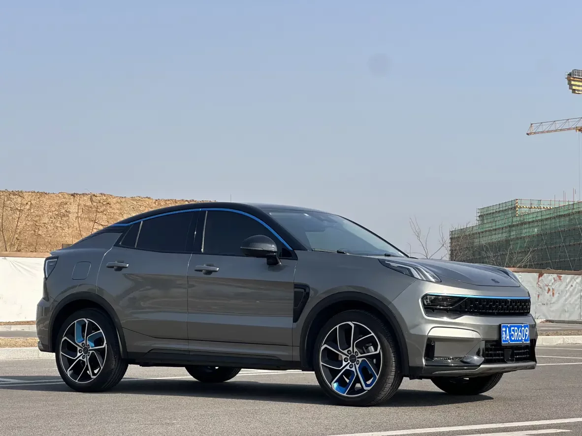 Lynk & Co 05