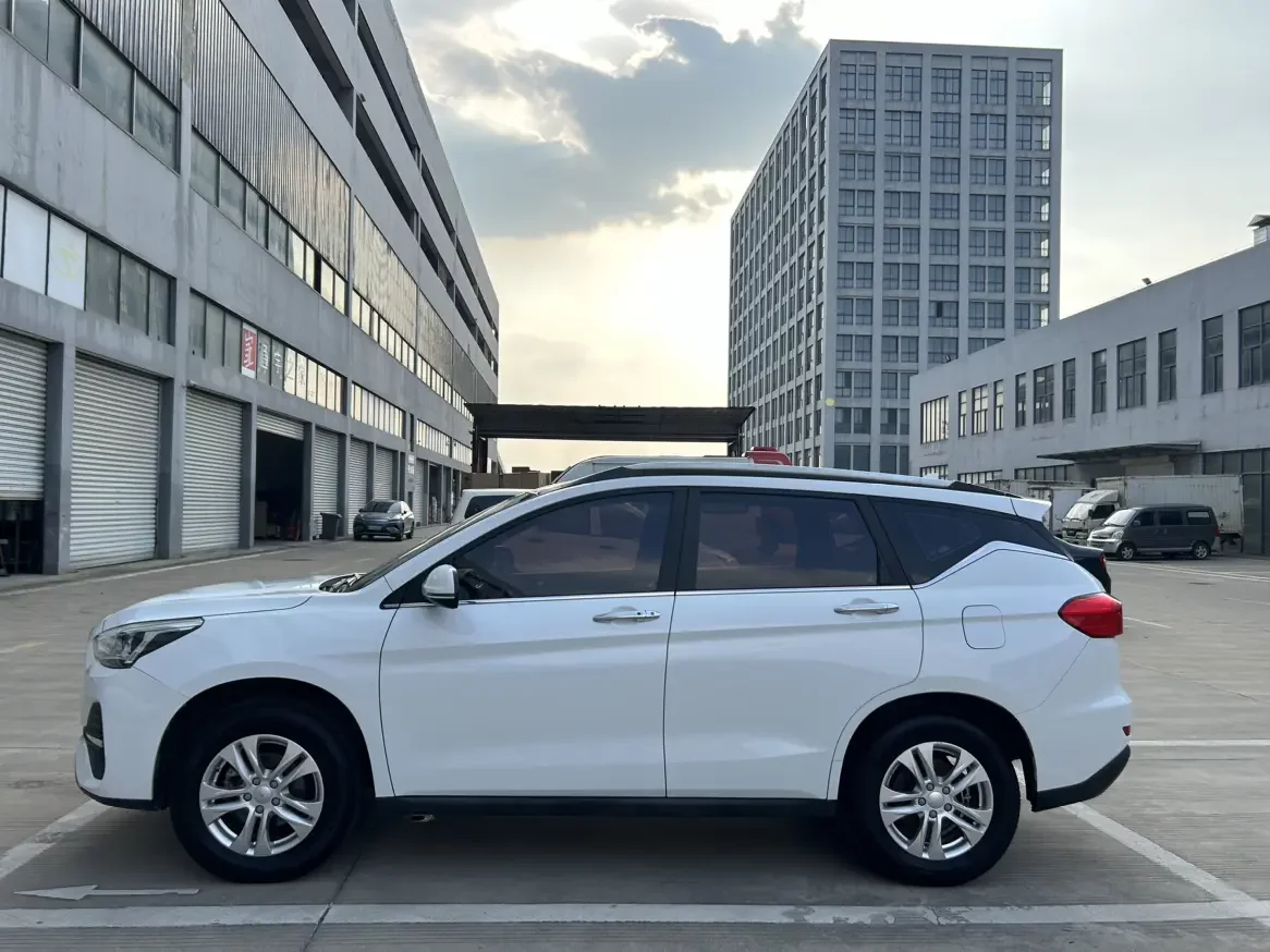 Haval M6