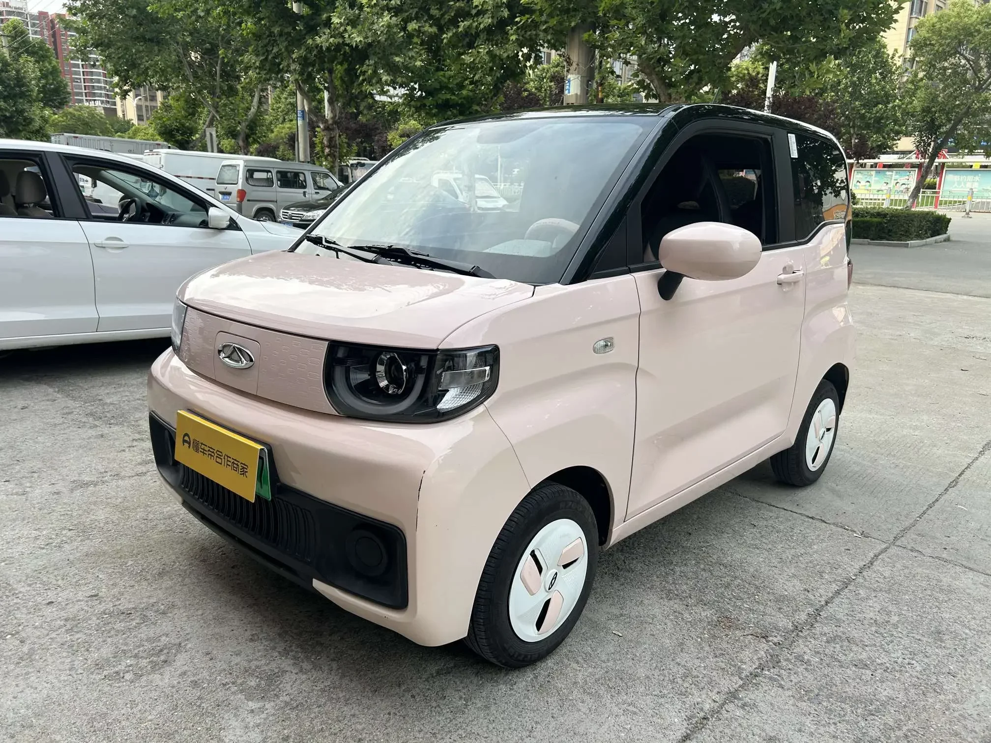 Chery QQ ice cream