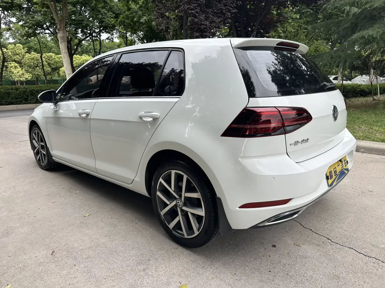 Volkswagen golf