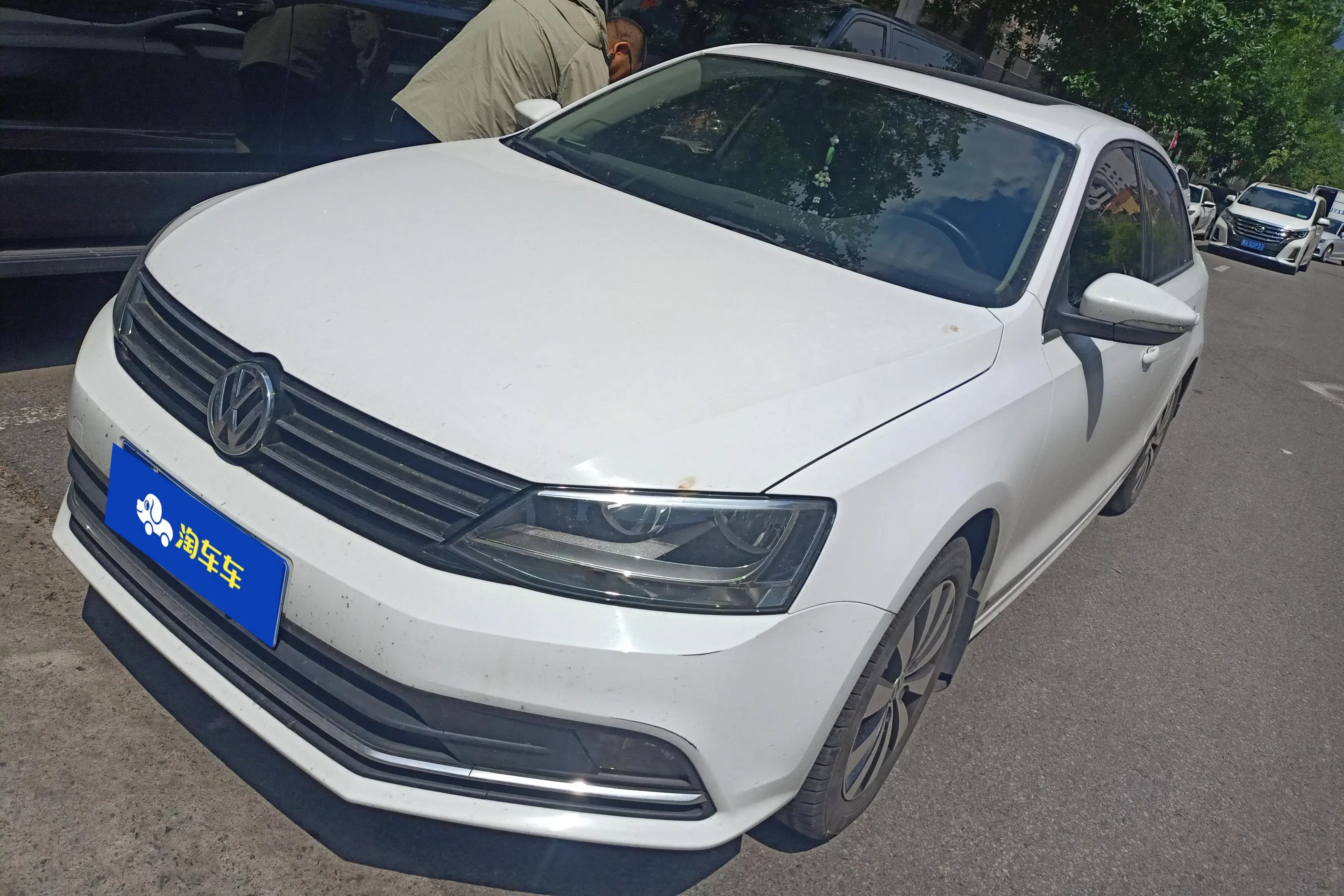 Volkswagen Sagitar