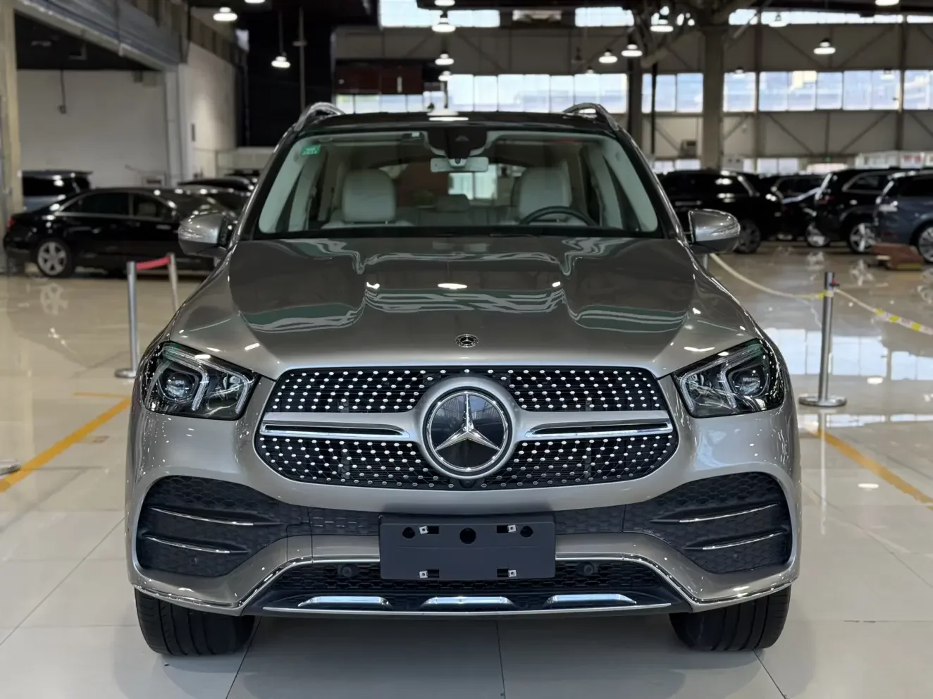 Mercedes-Benz GLE (Imported)