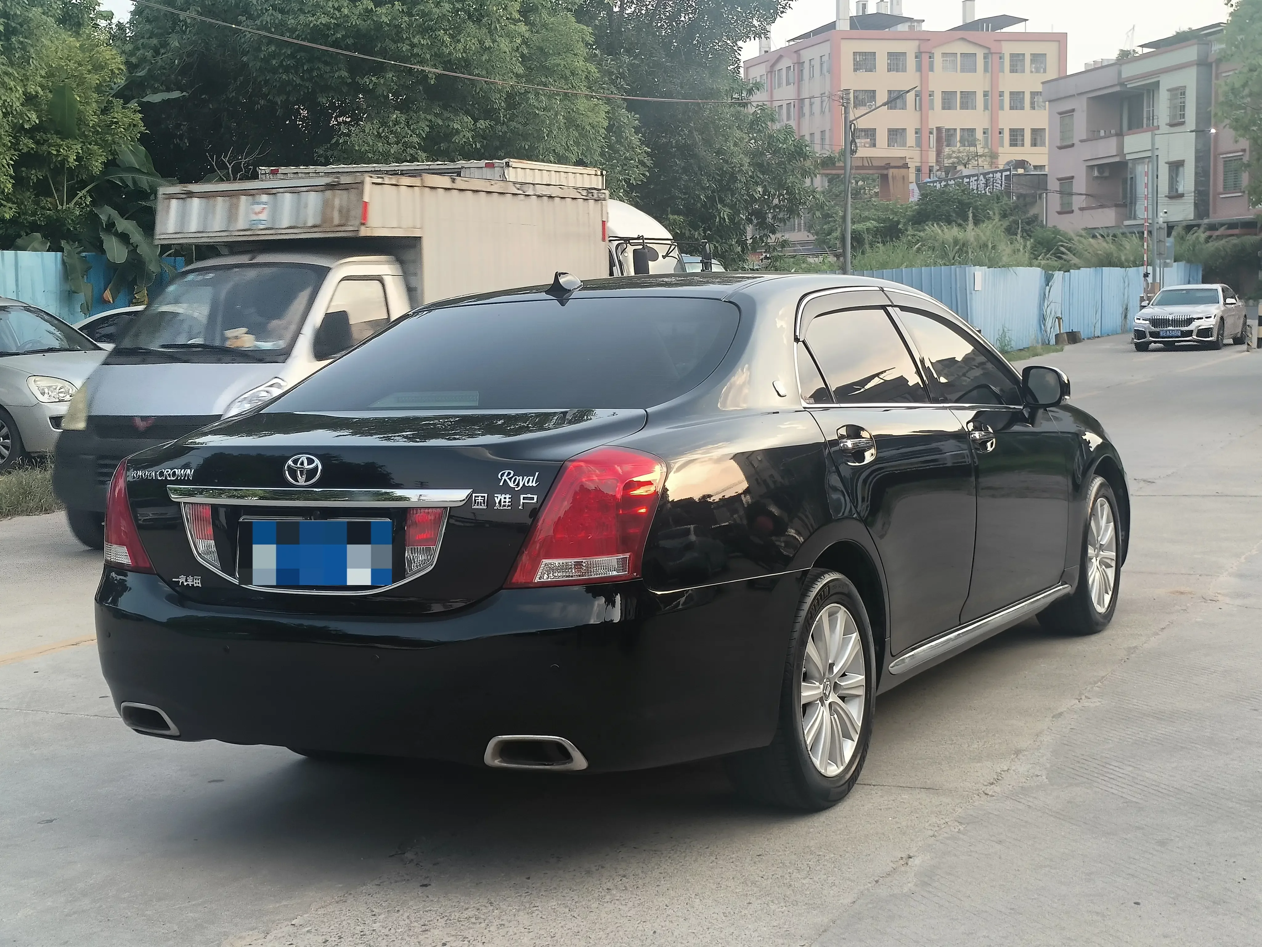 Toyota crown