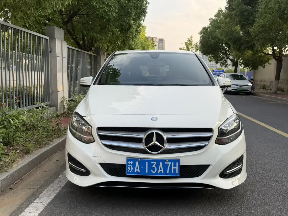 Mercedes-Benz B Class