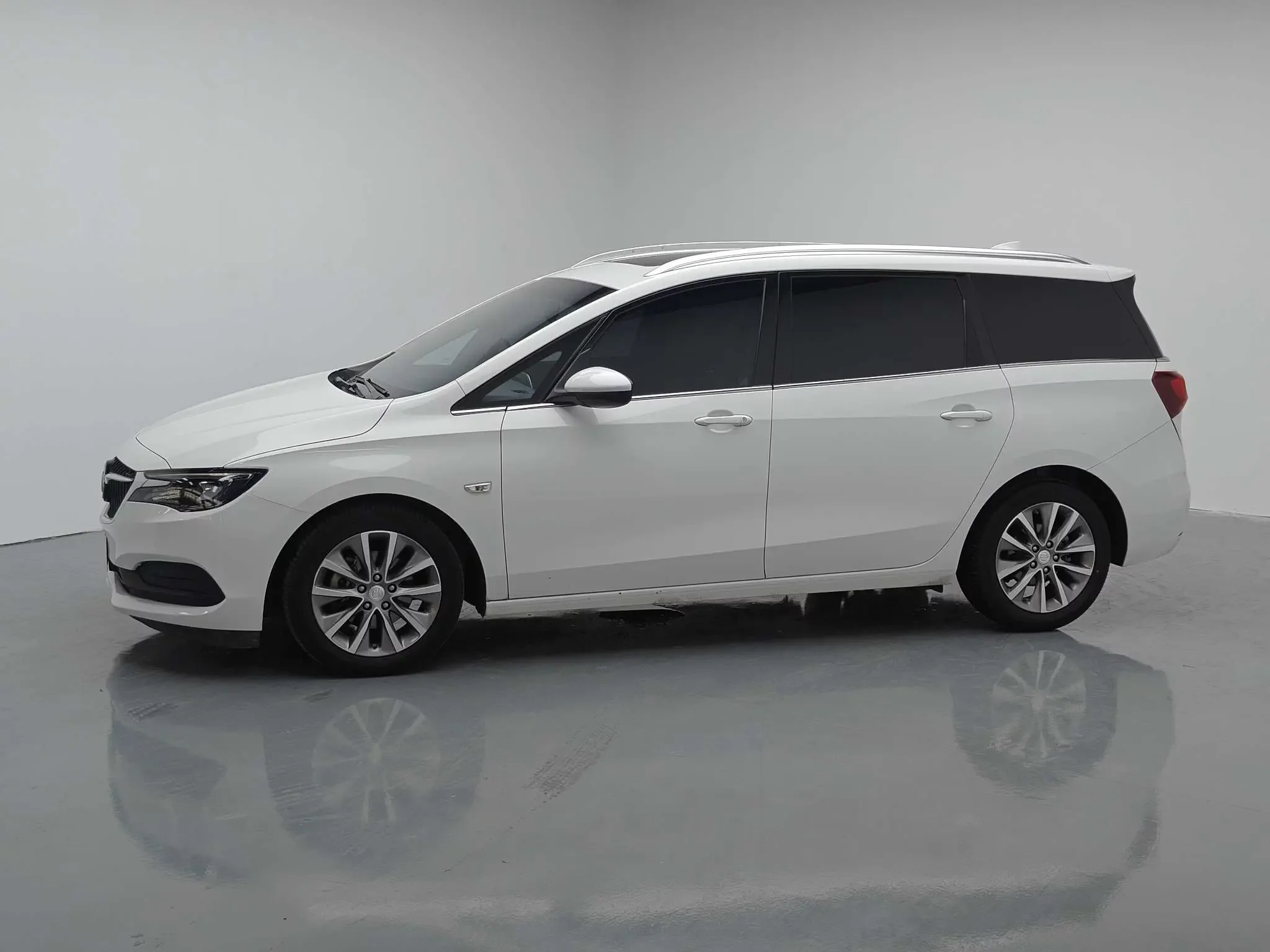 Buick GL6