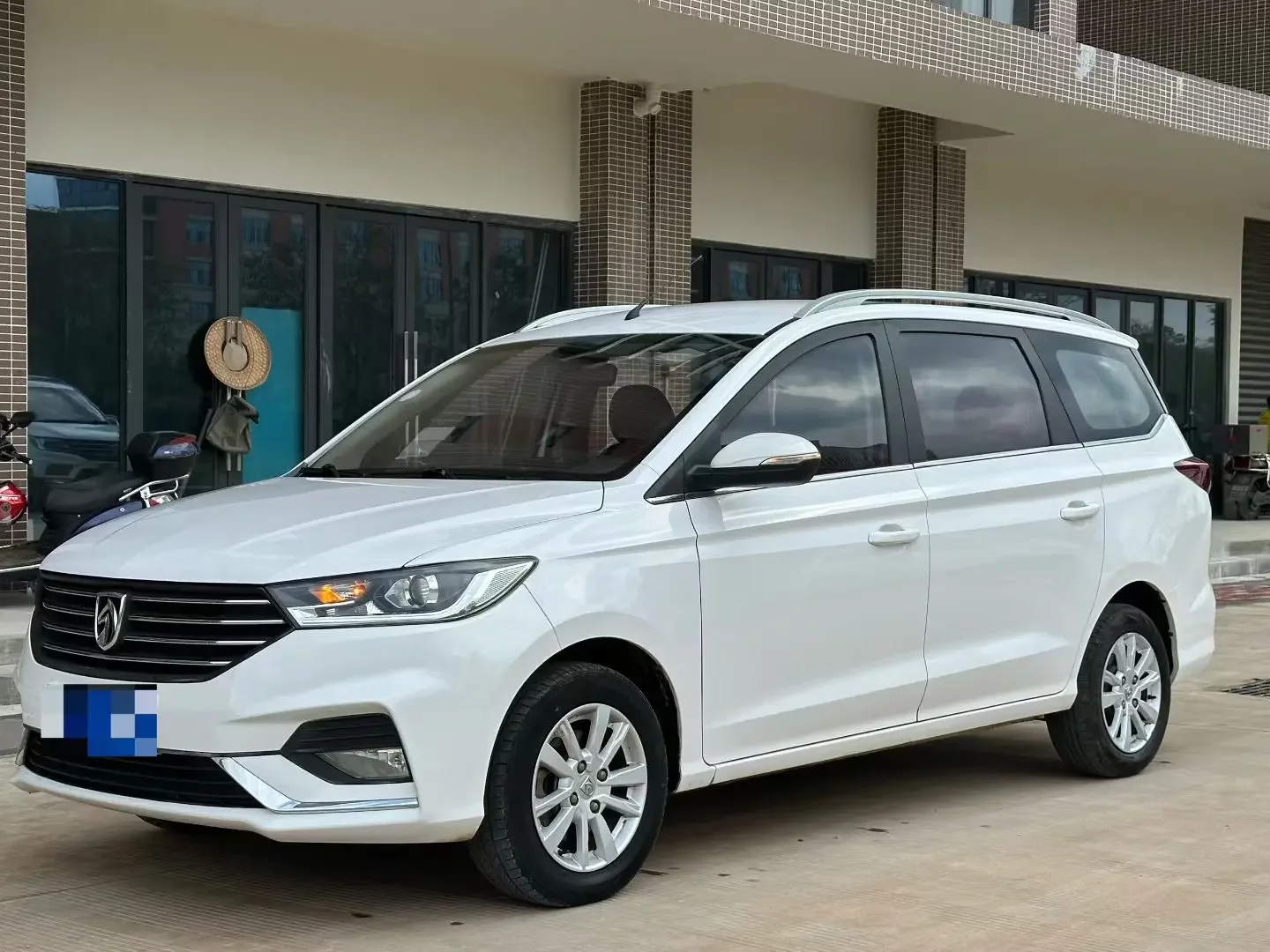Baojun 360
