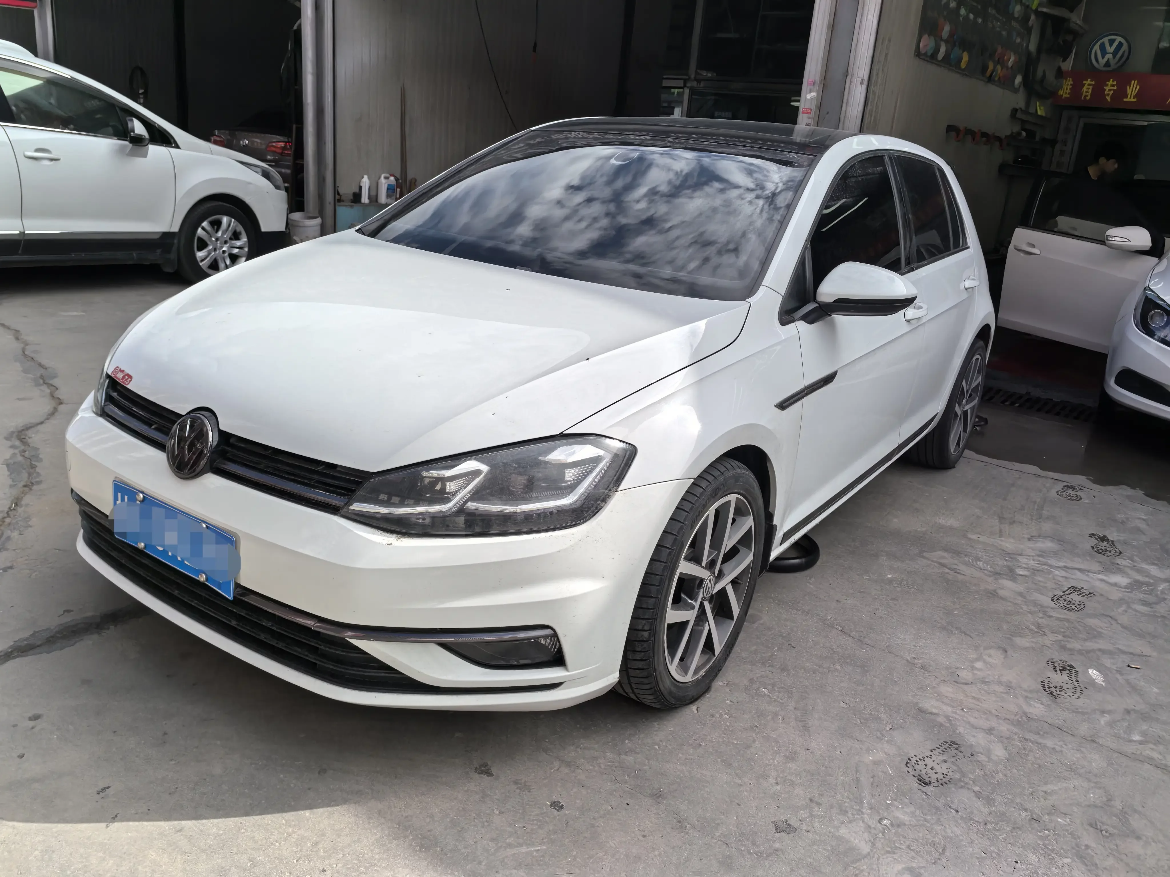 Volkswagen golf
