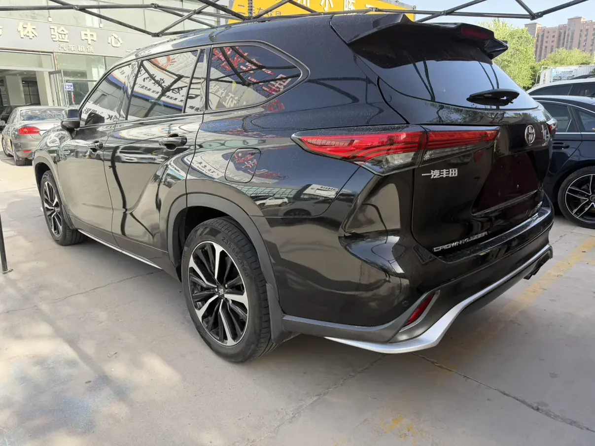 Toyota Crown Kluger