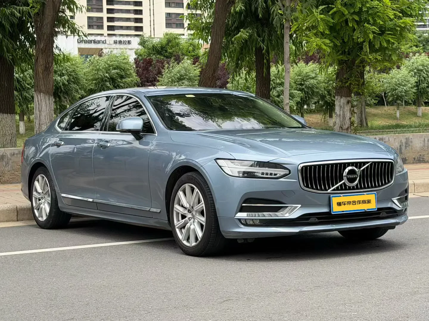 Volvo S90