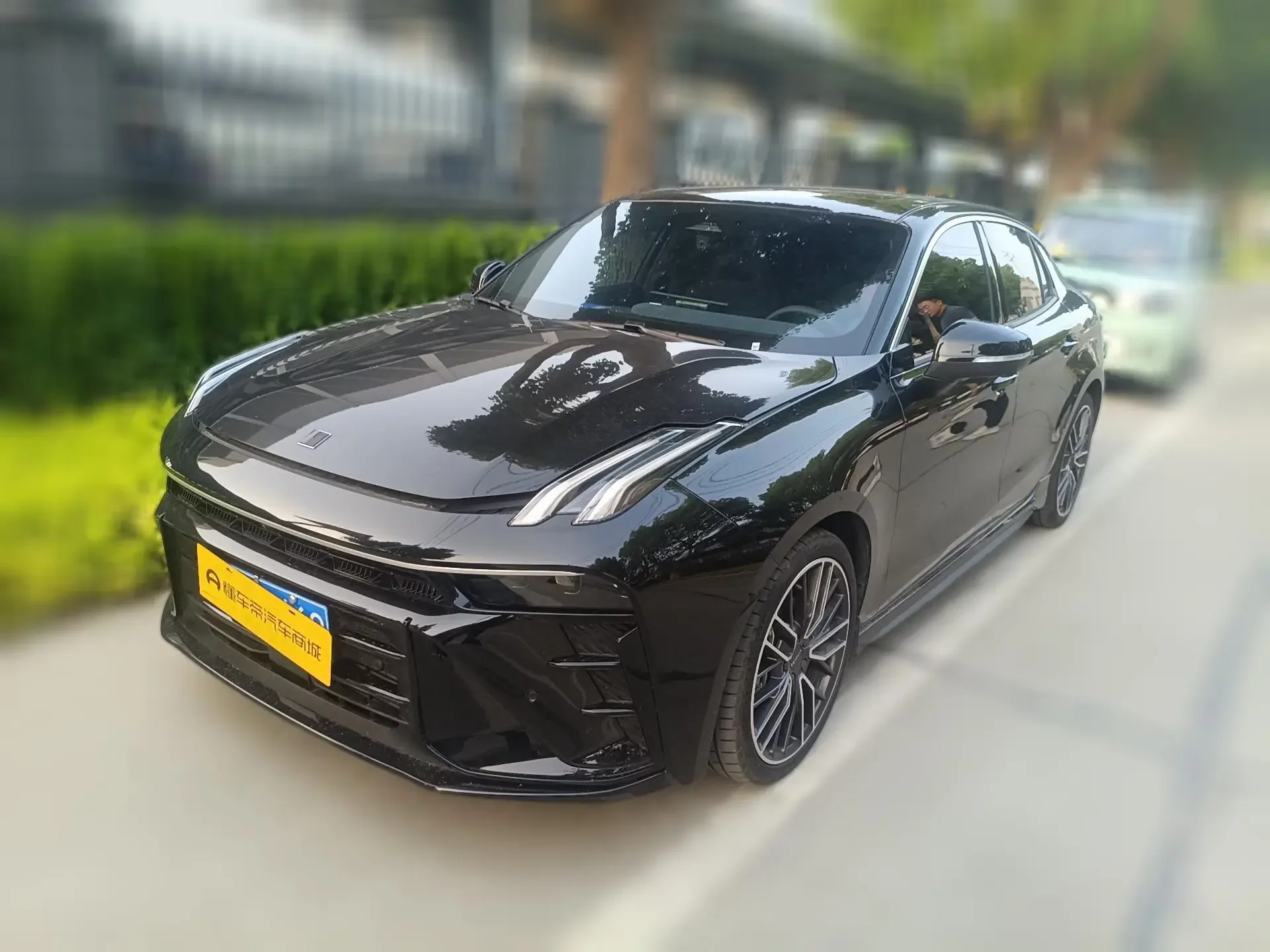 Lynk & Co 03