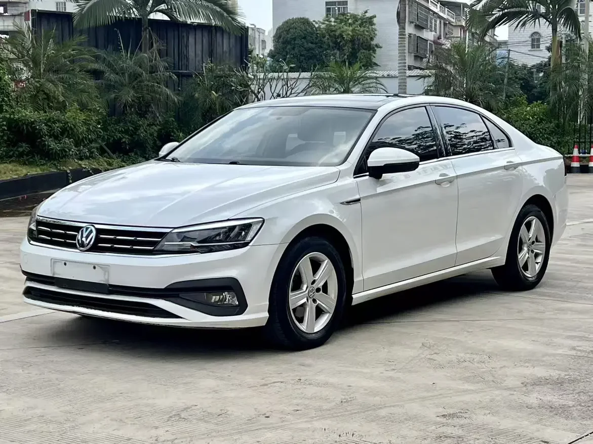 Volkswagen Lamando