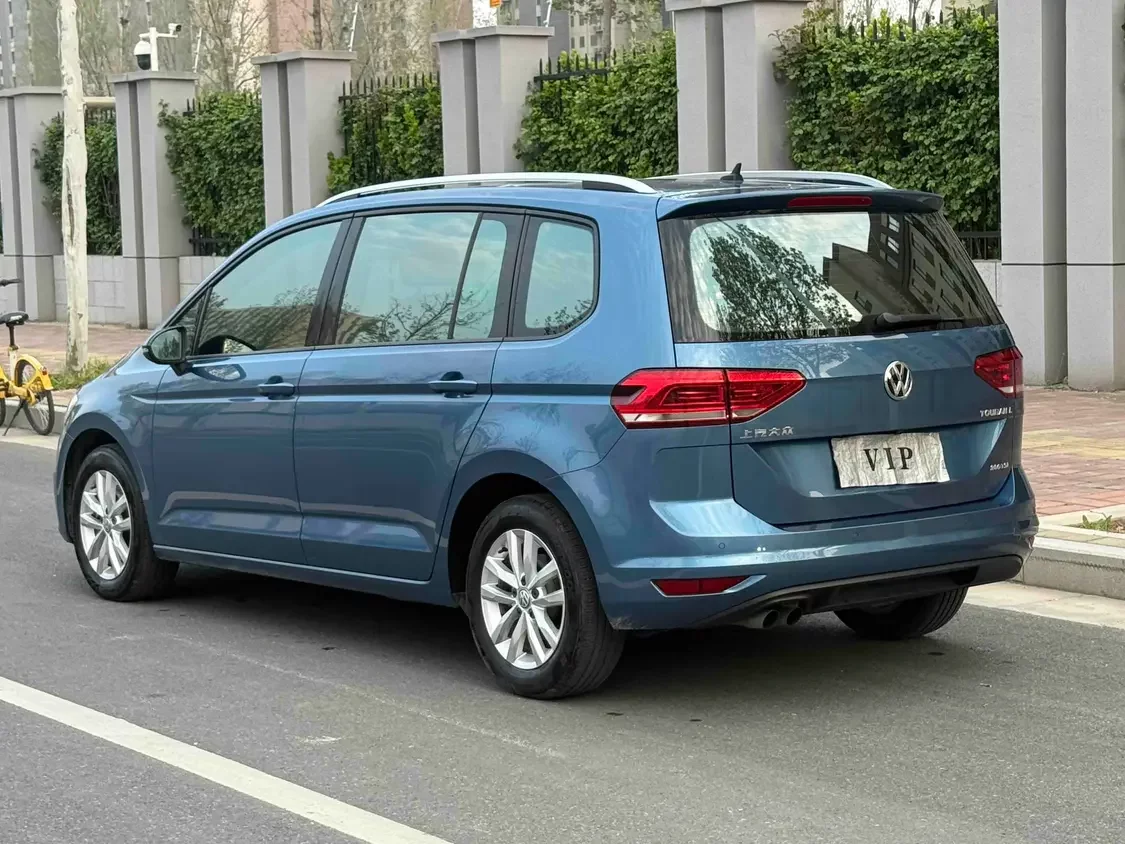 Volkswagen Touran L