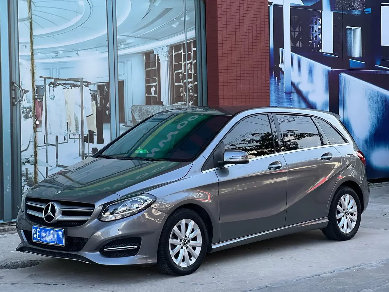 Mercedes-Benz B Class