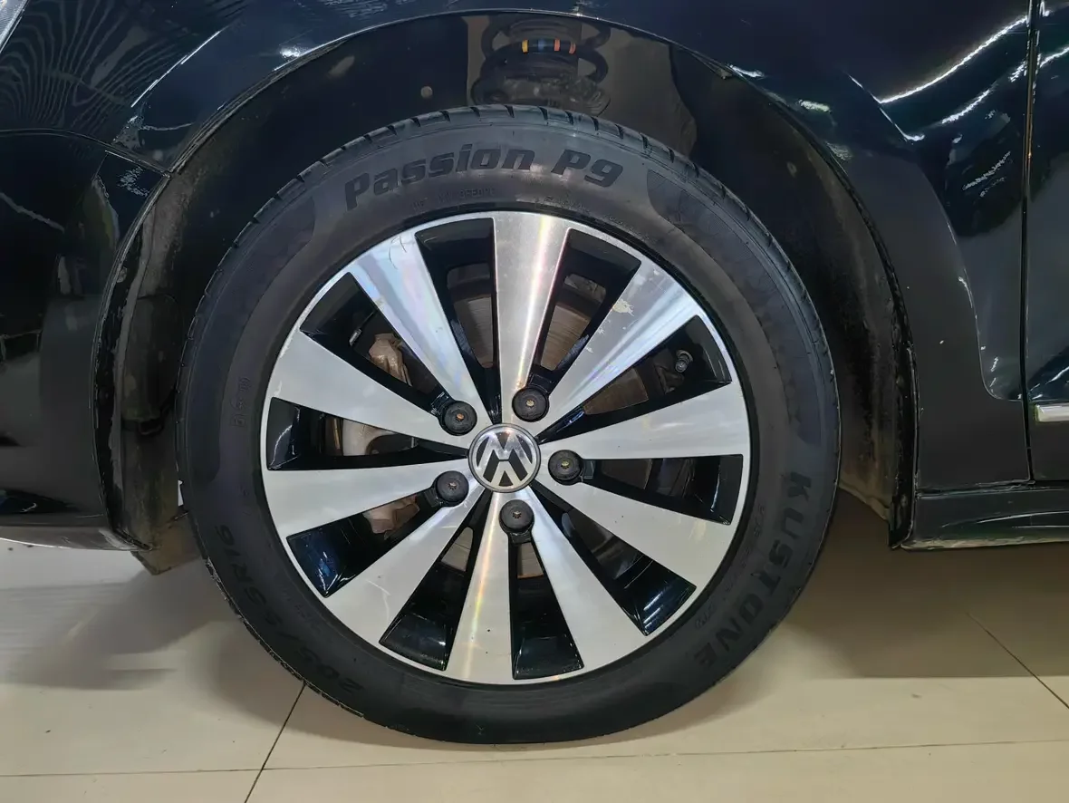 Volkswagen Sagitar