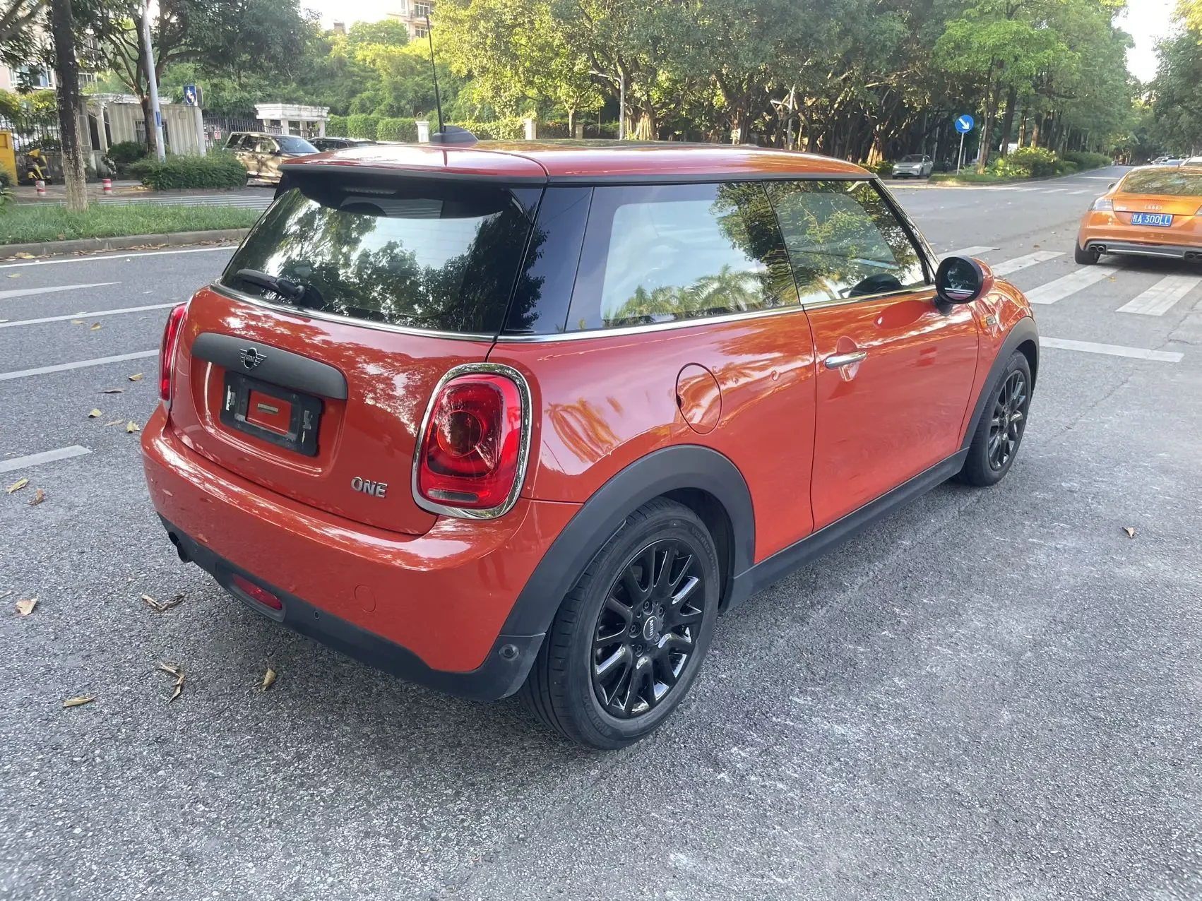 MINI 