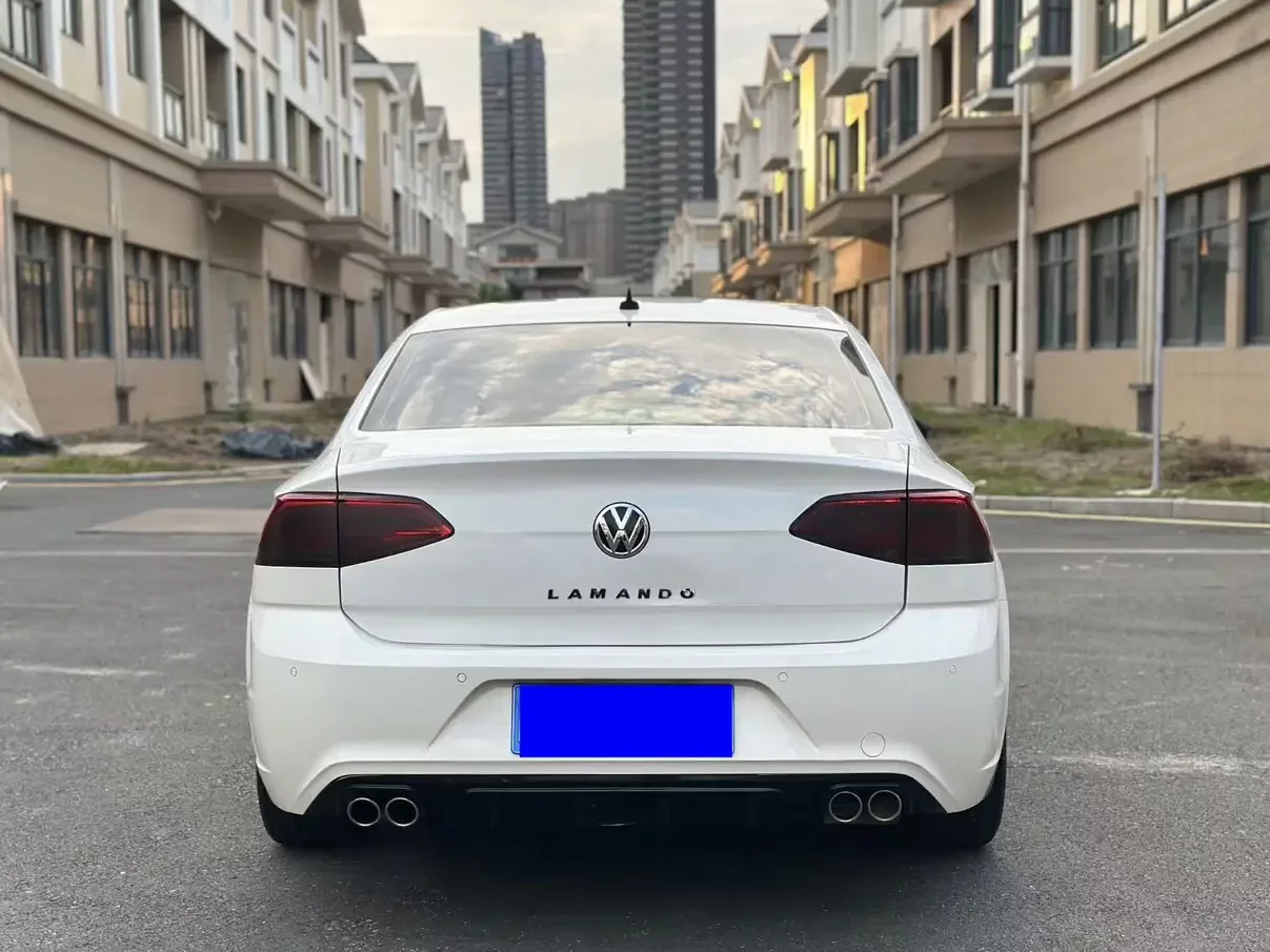 Volkswagen Lamando