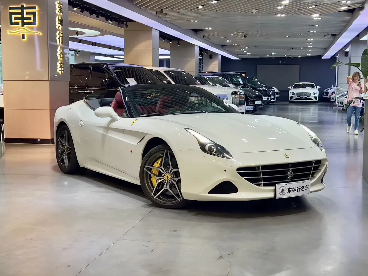 Ferrari California T