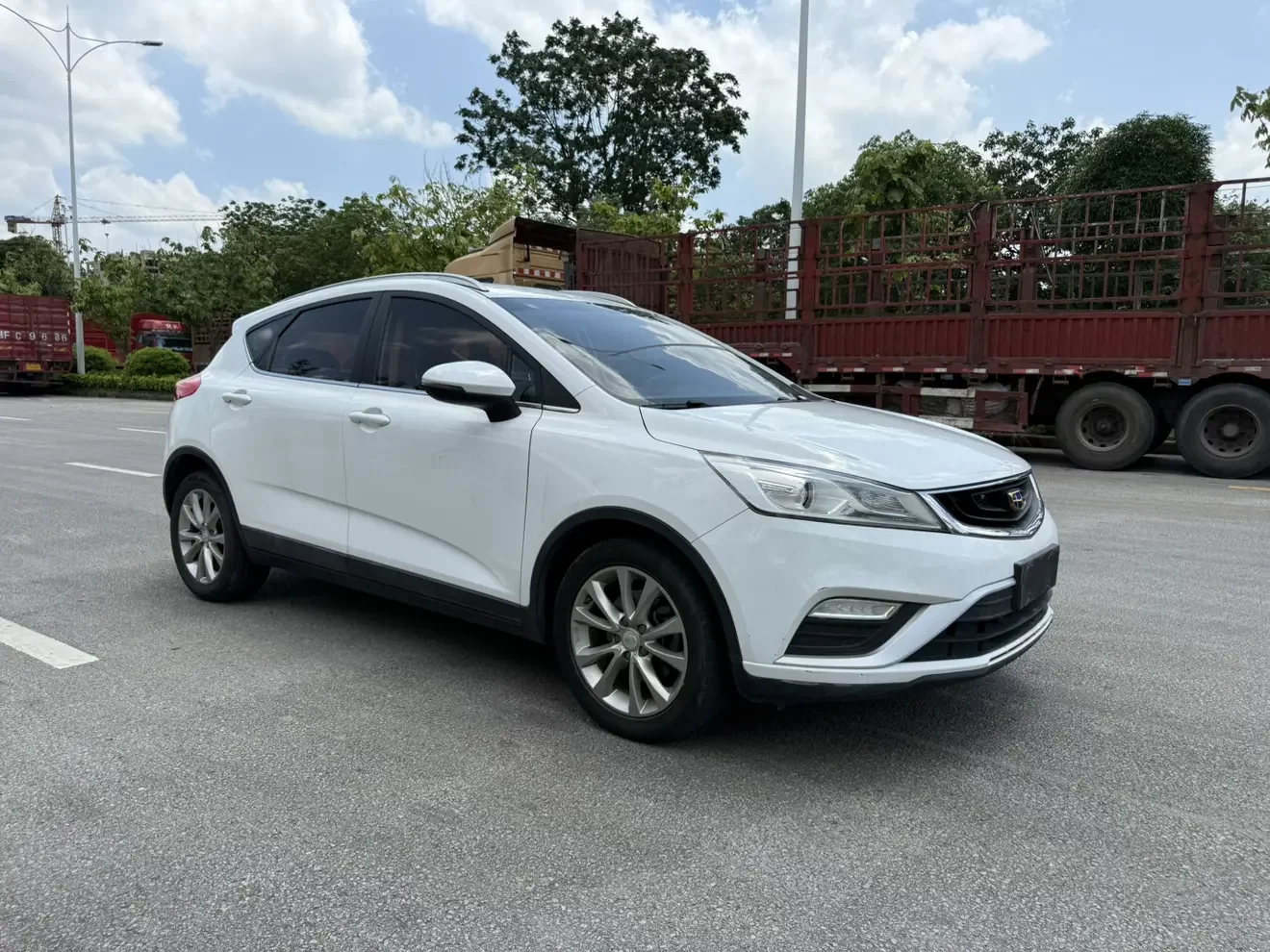 Geely Emgrand GS