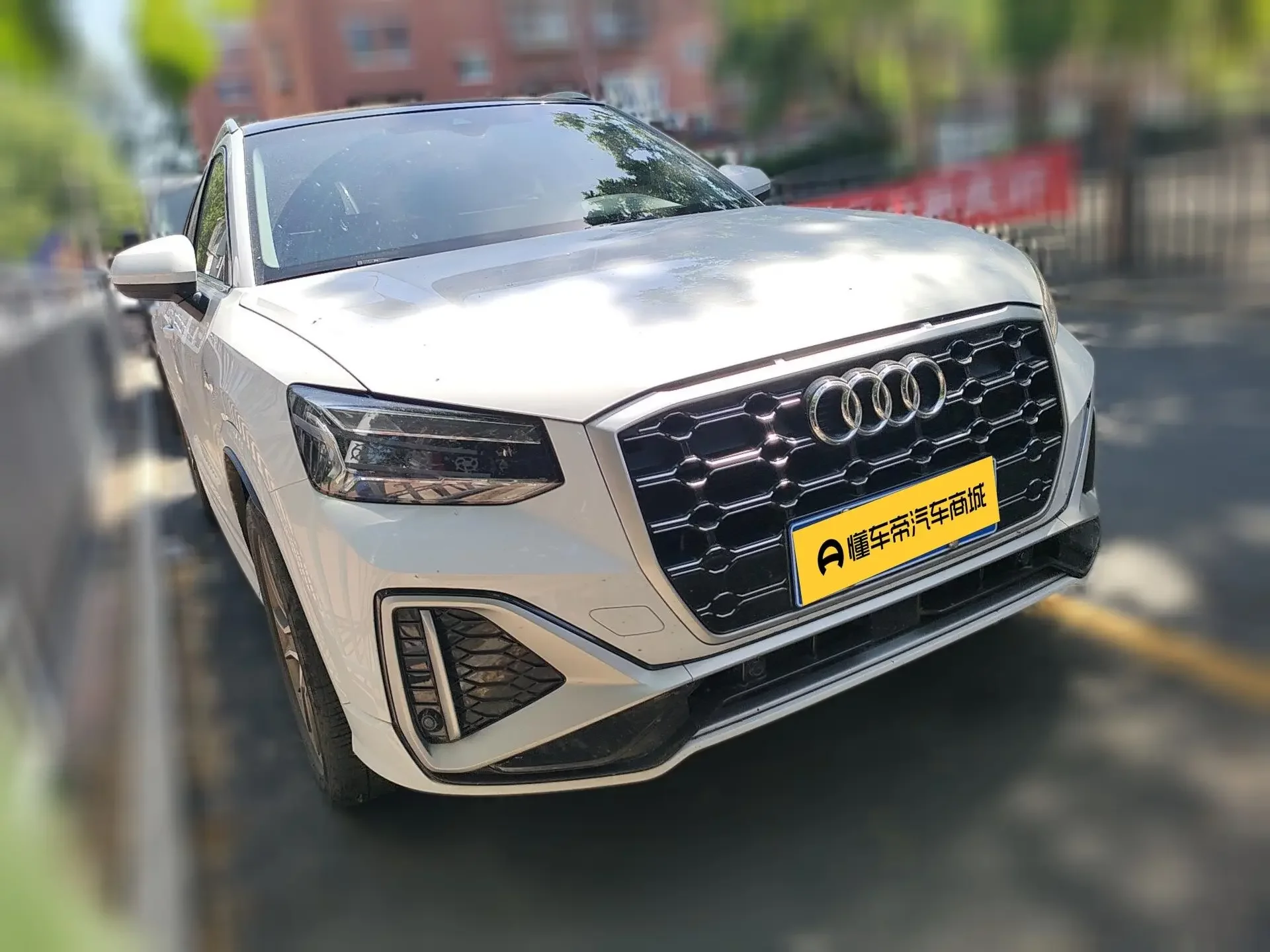 Audi Q2L