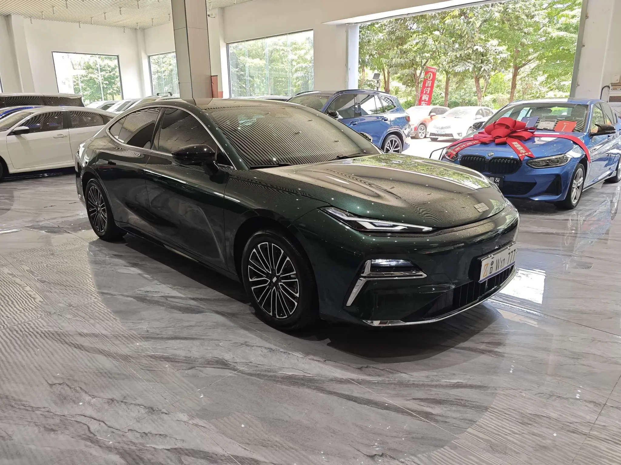 Geely Galaxy Star 8 PHEV