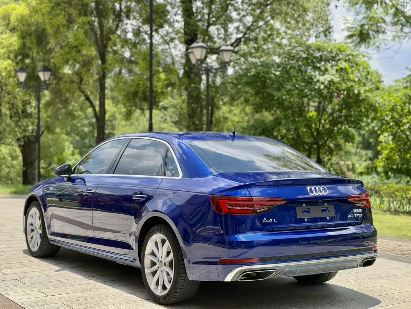Audi A4L
