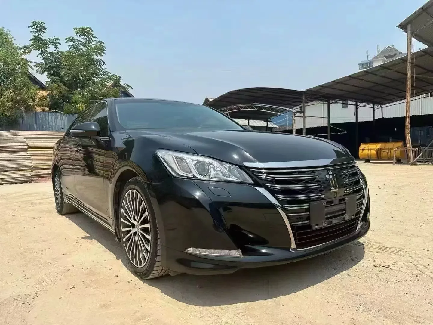Toyota crown