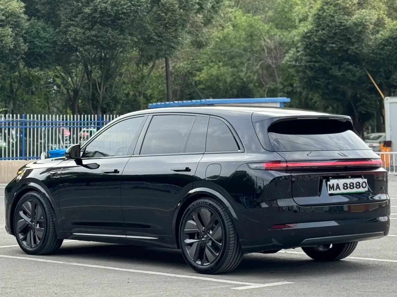 Lixiang L7
