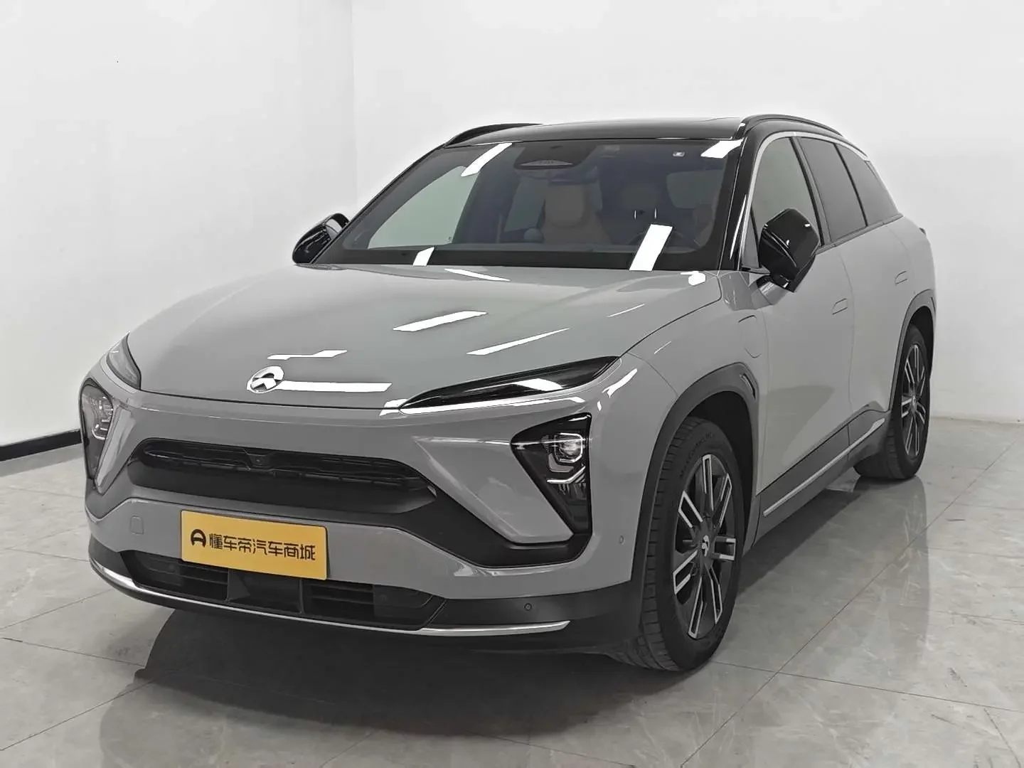 NIO ES6