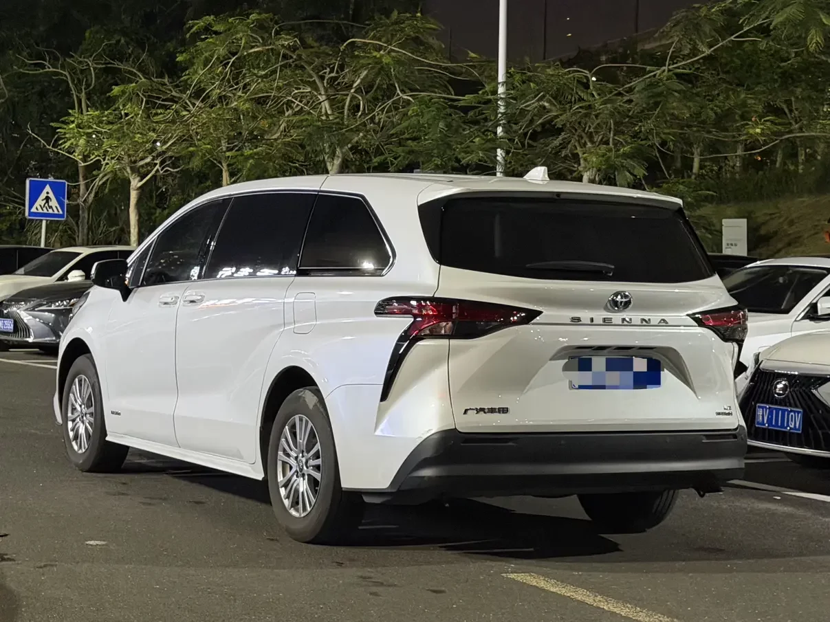 Toyota Sienna