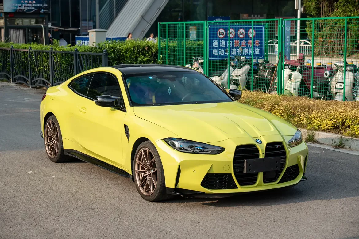BMW M4
