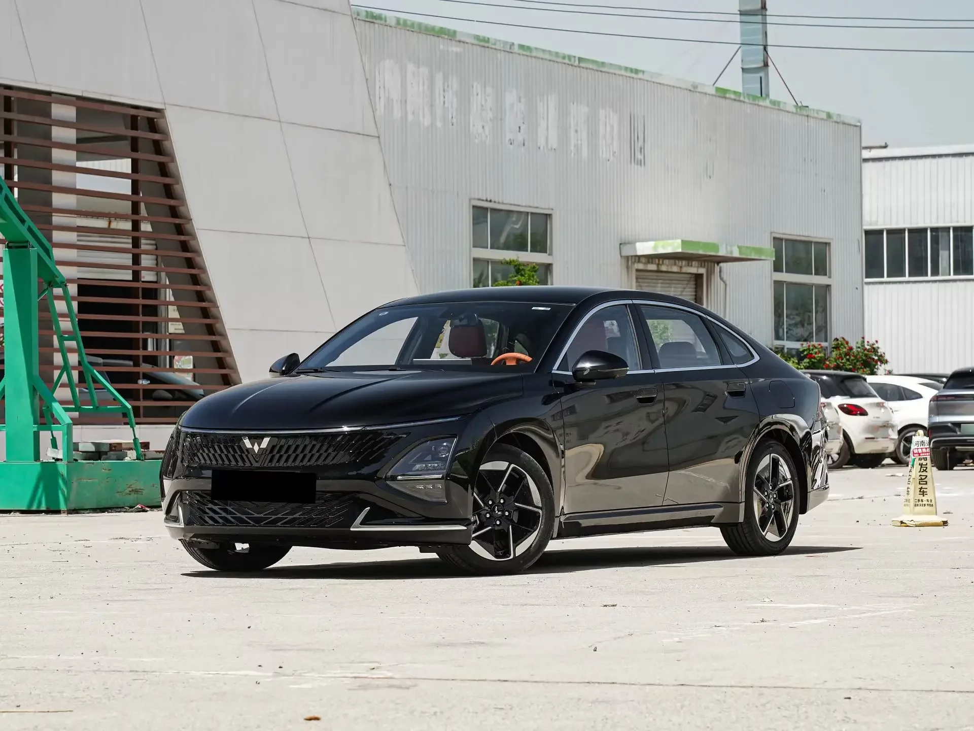 Wuling Starlight PHEV