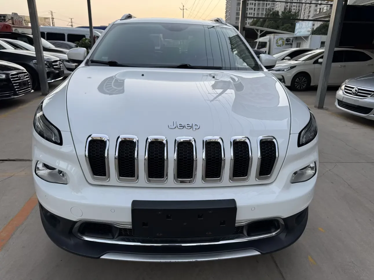Jeep Cherokee  из Китая