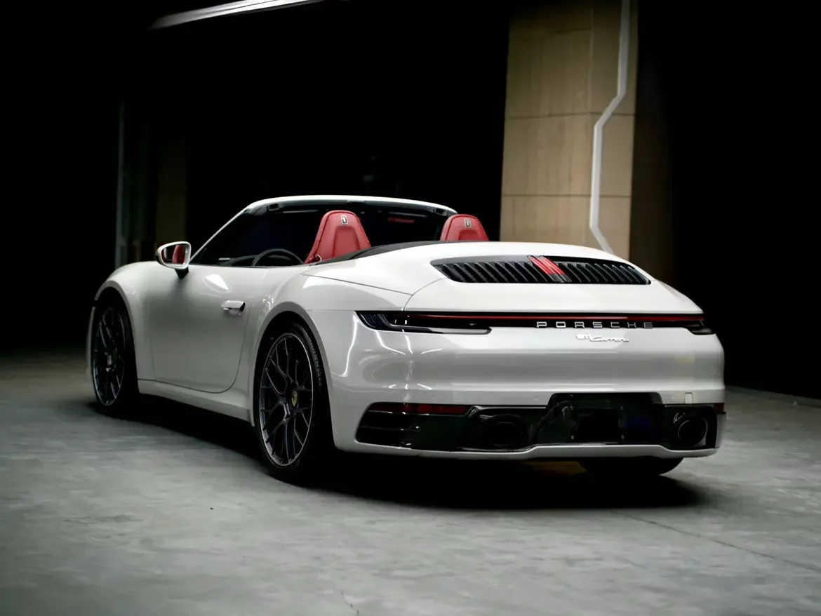 Porsche 911