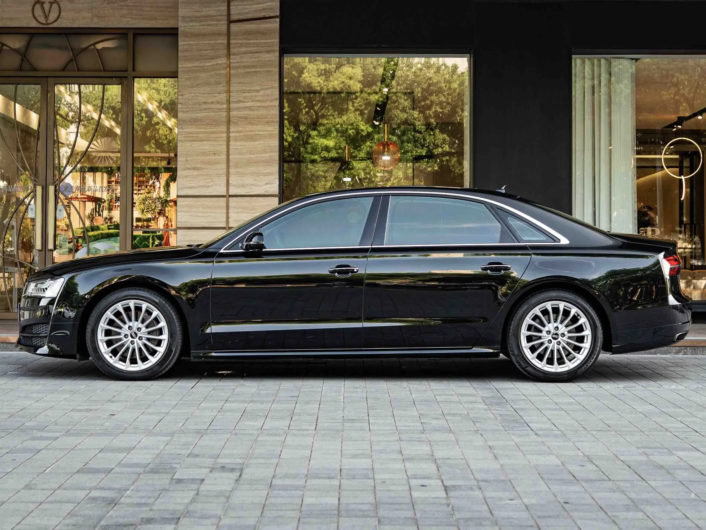 Audi A8
