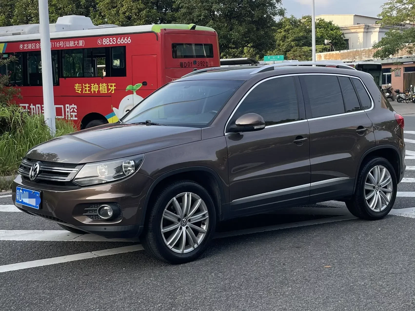 Volkswagen Tiguan (Tharu)