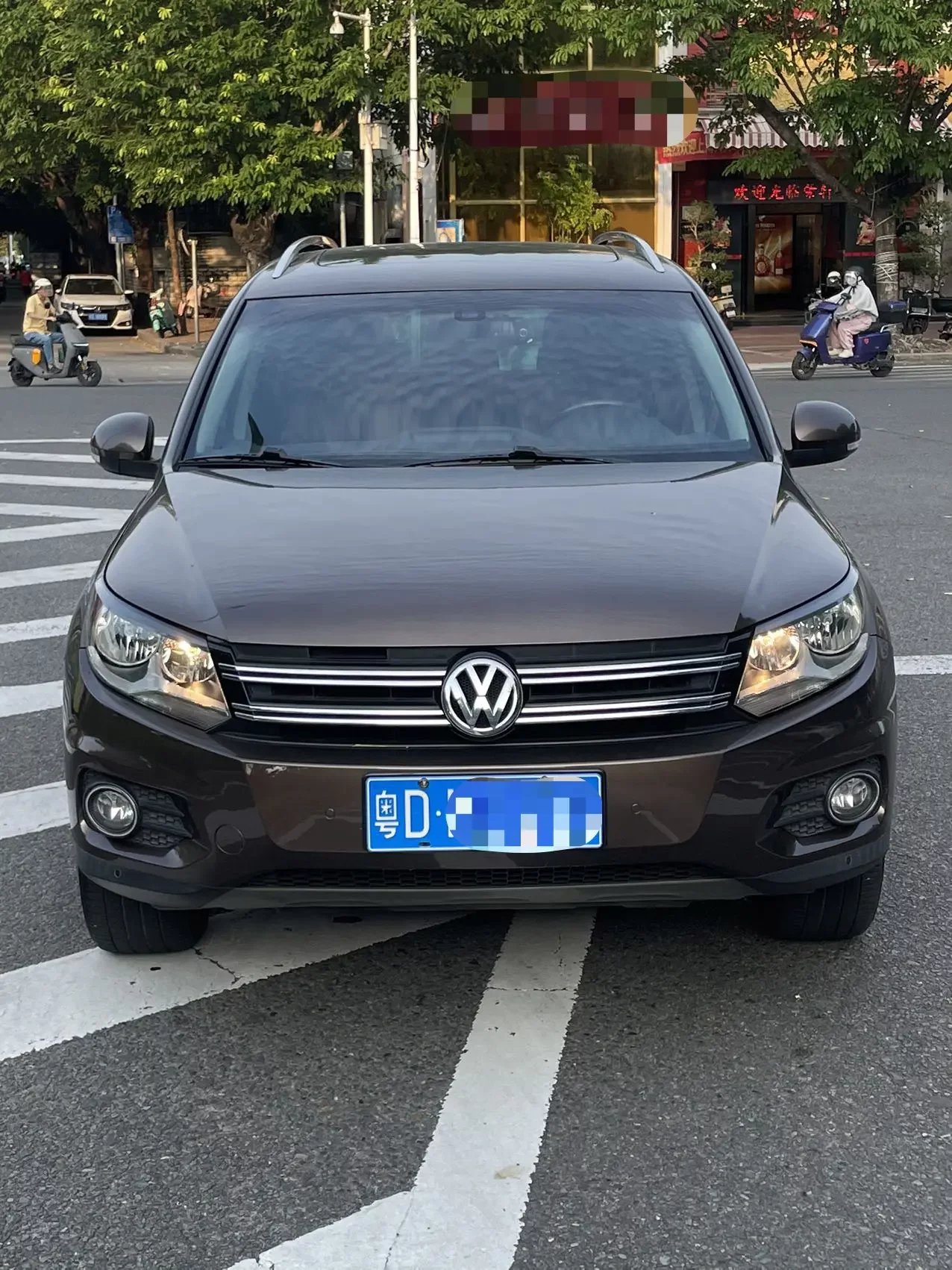 Volkswagen Tiguan (Tharu)
