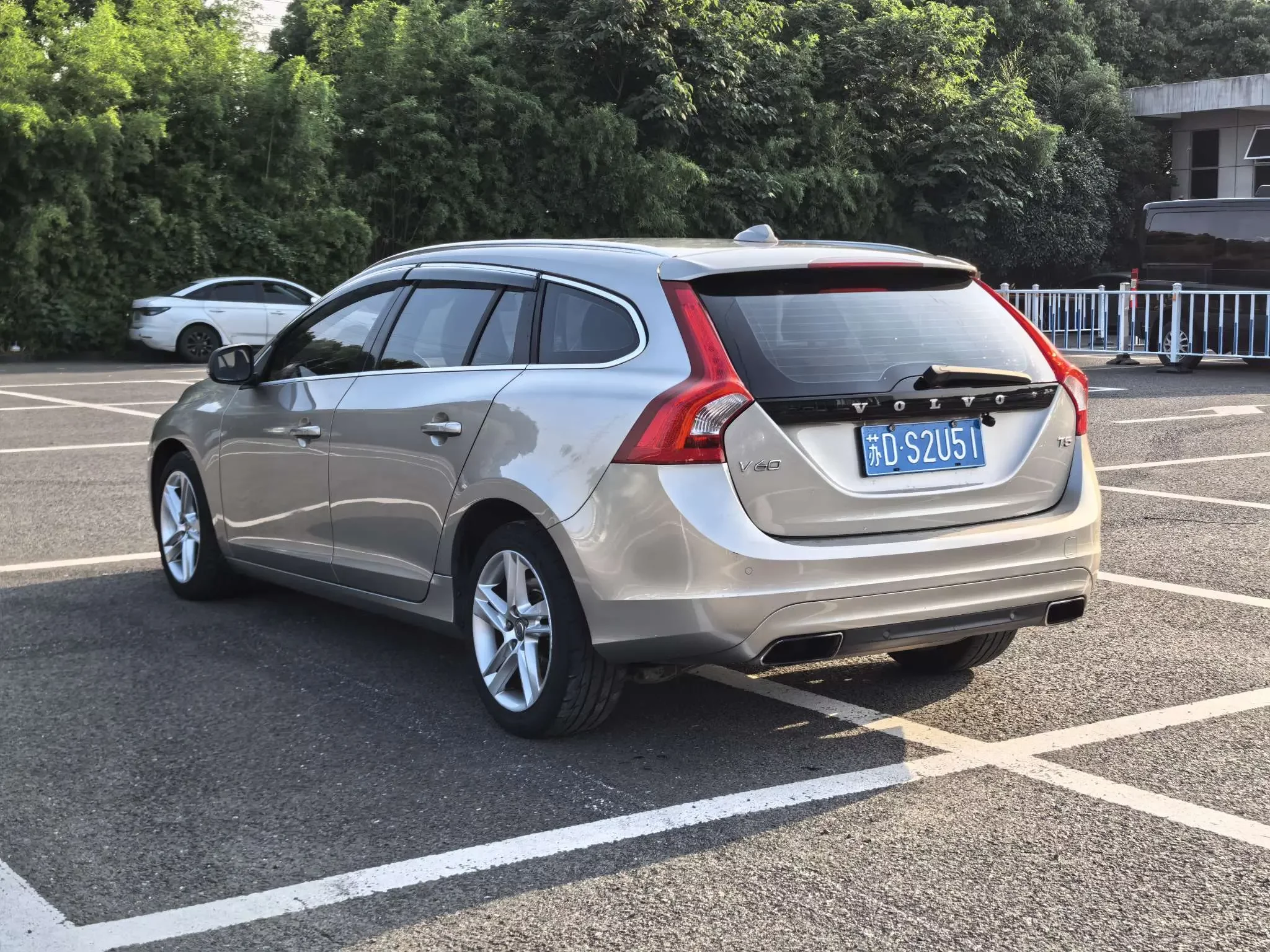 Volvo V60