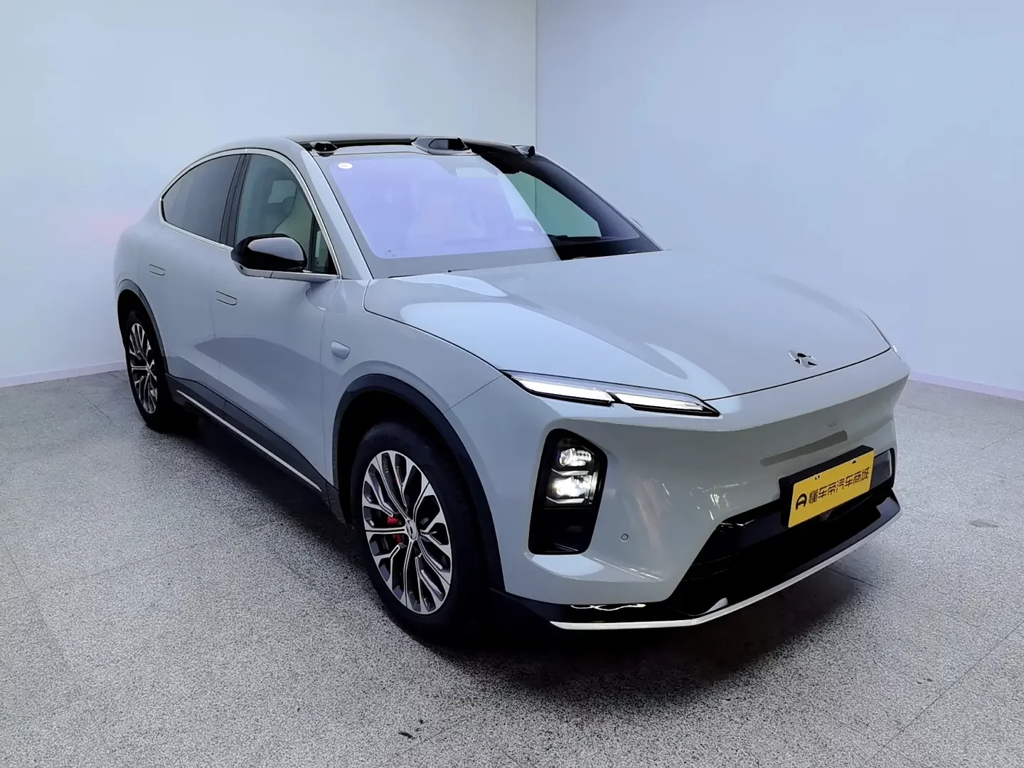 NIO EC6