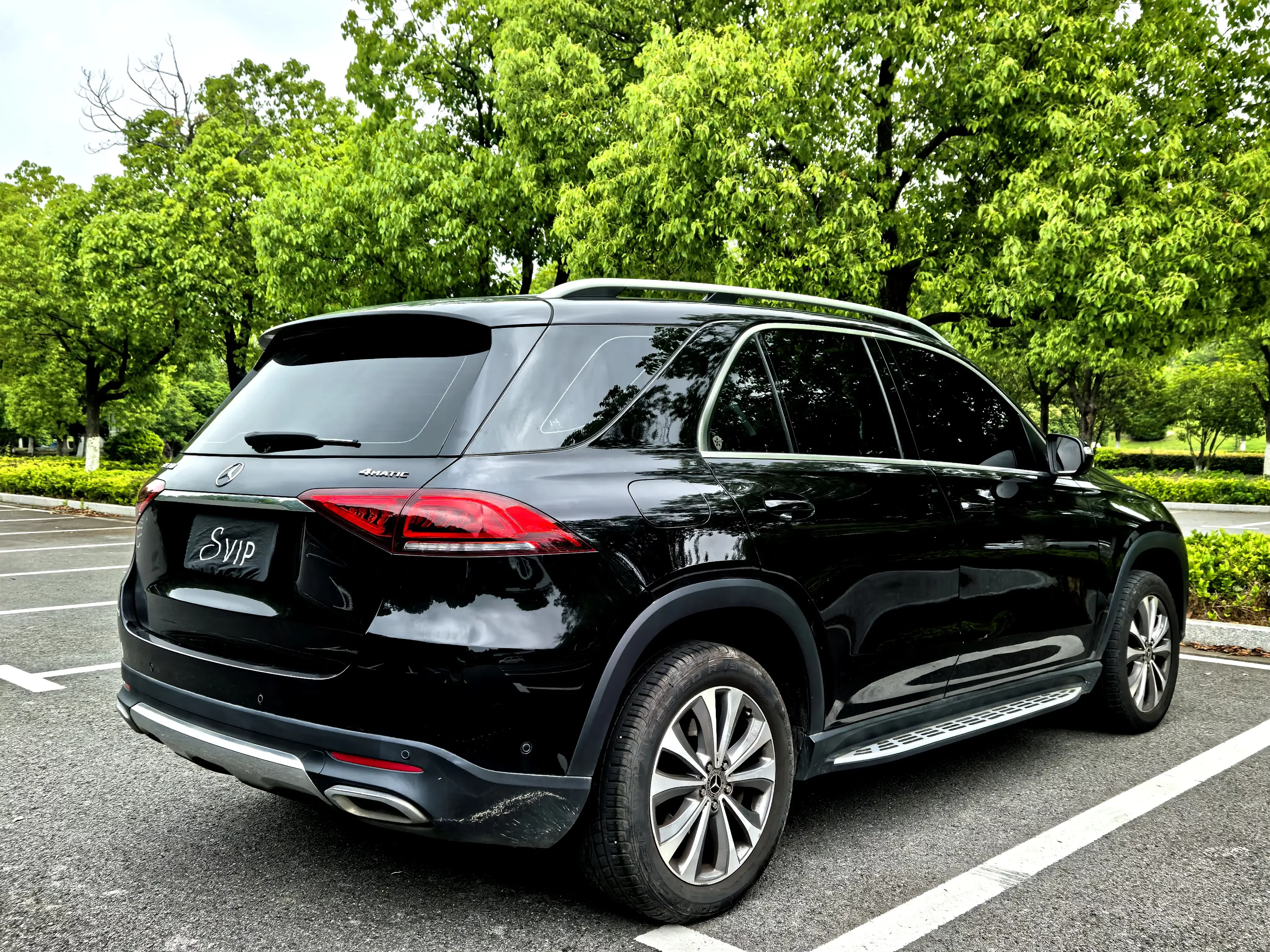 Mercedes-Benz GLE (Imported)