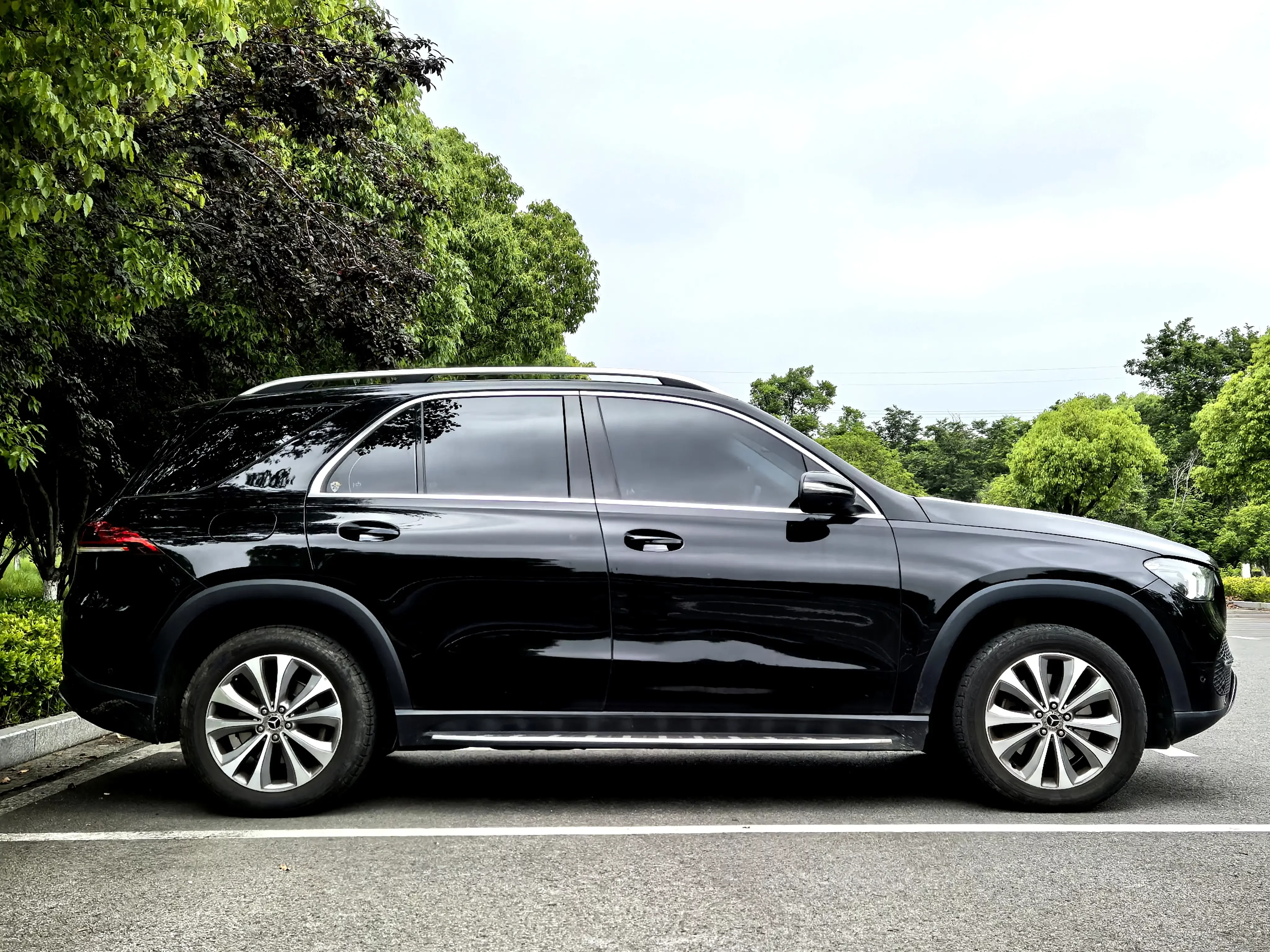 Mercedes-Benz GLE (Imported)