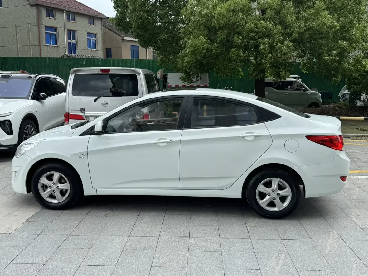 Hyundai Verna