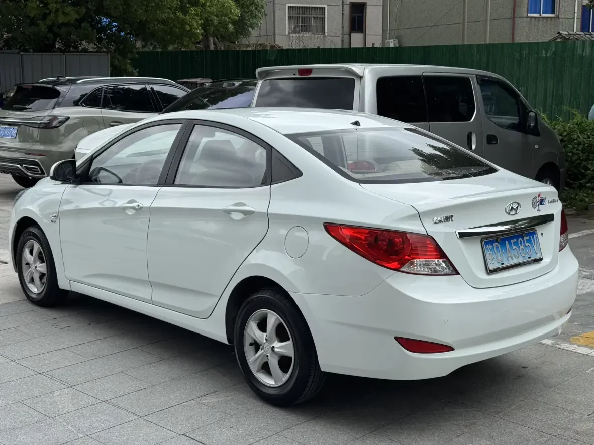 Hyundai Verna