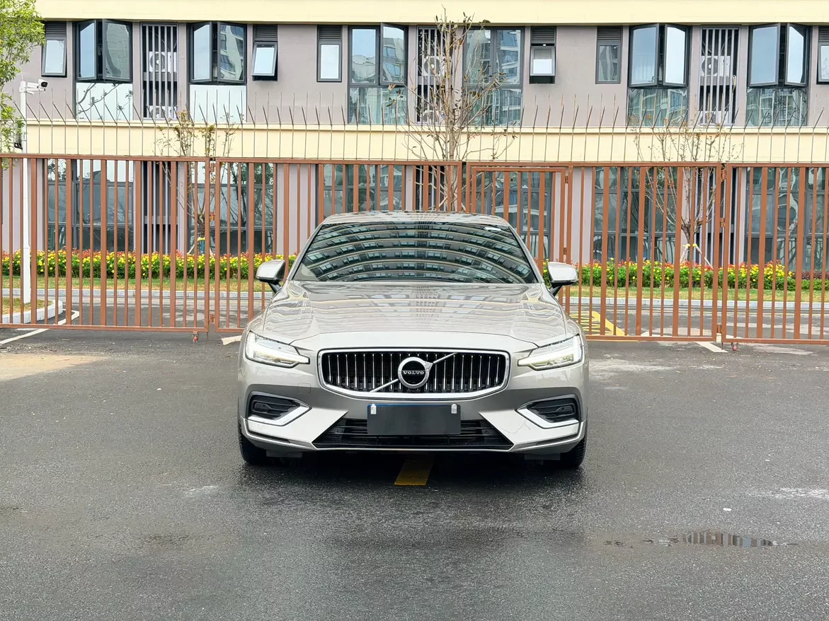 Volvo S60