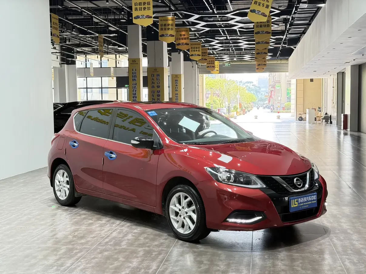 Nissan Tiida