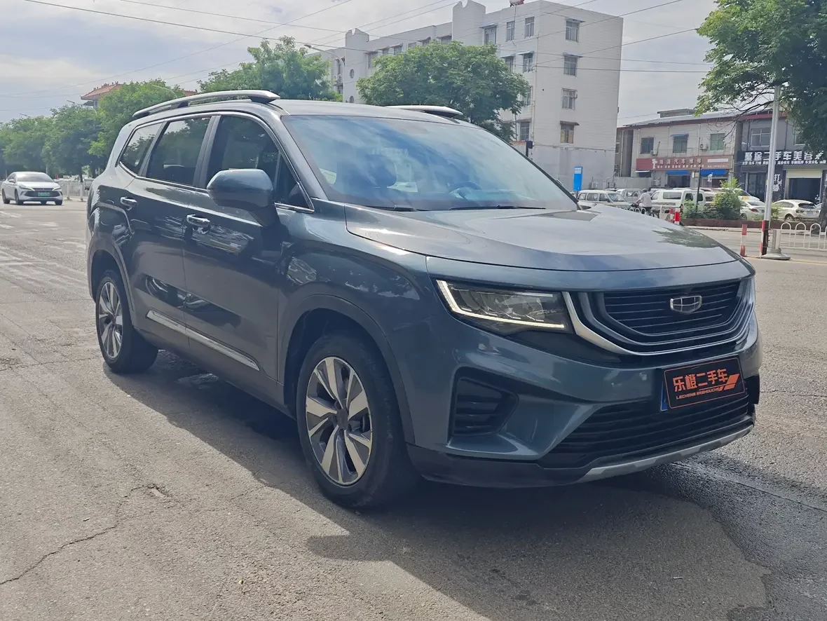 Geely Okavango