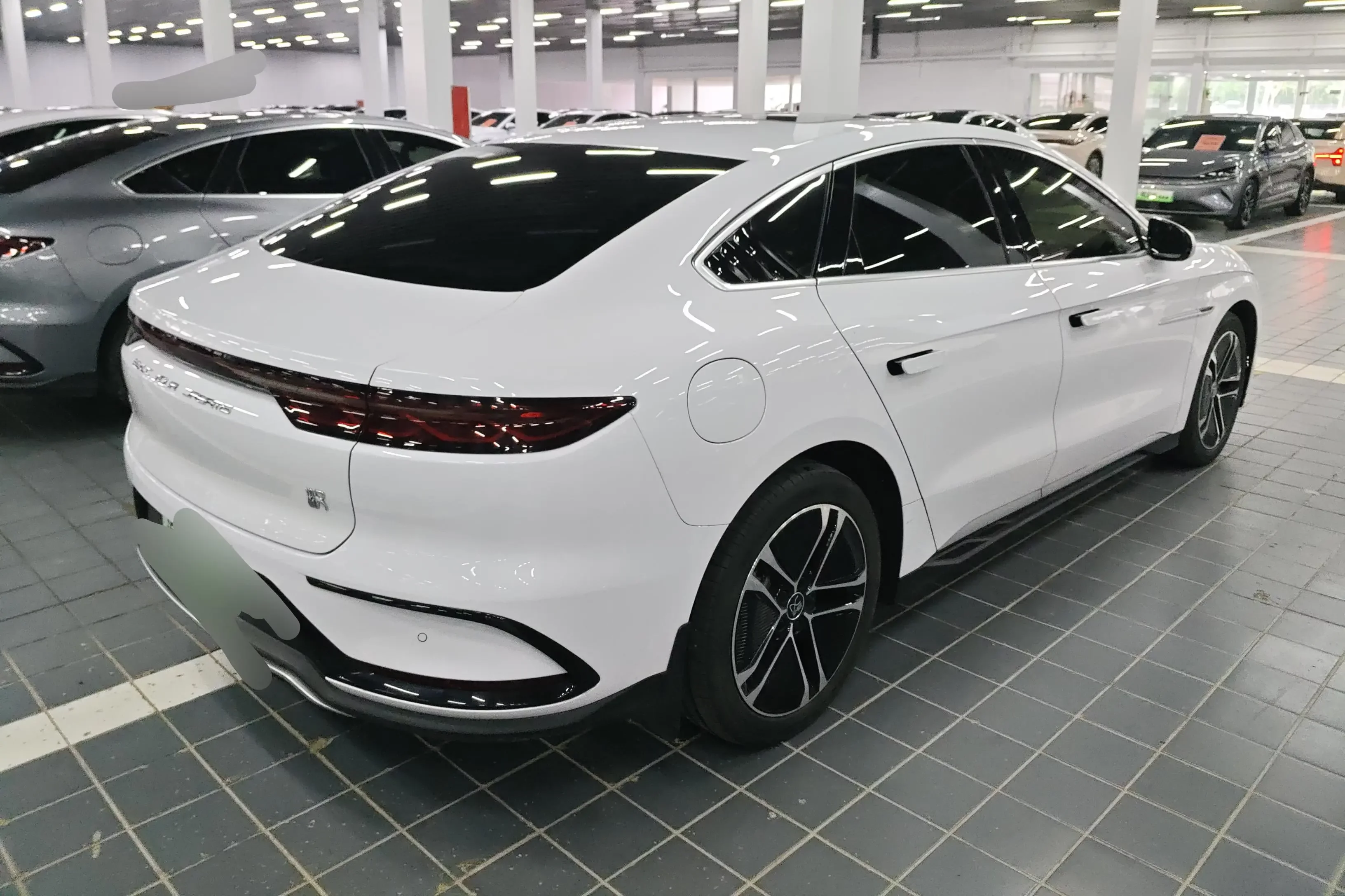 BYD Han EV